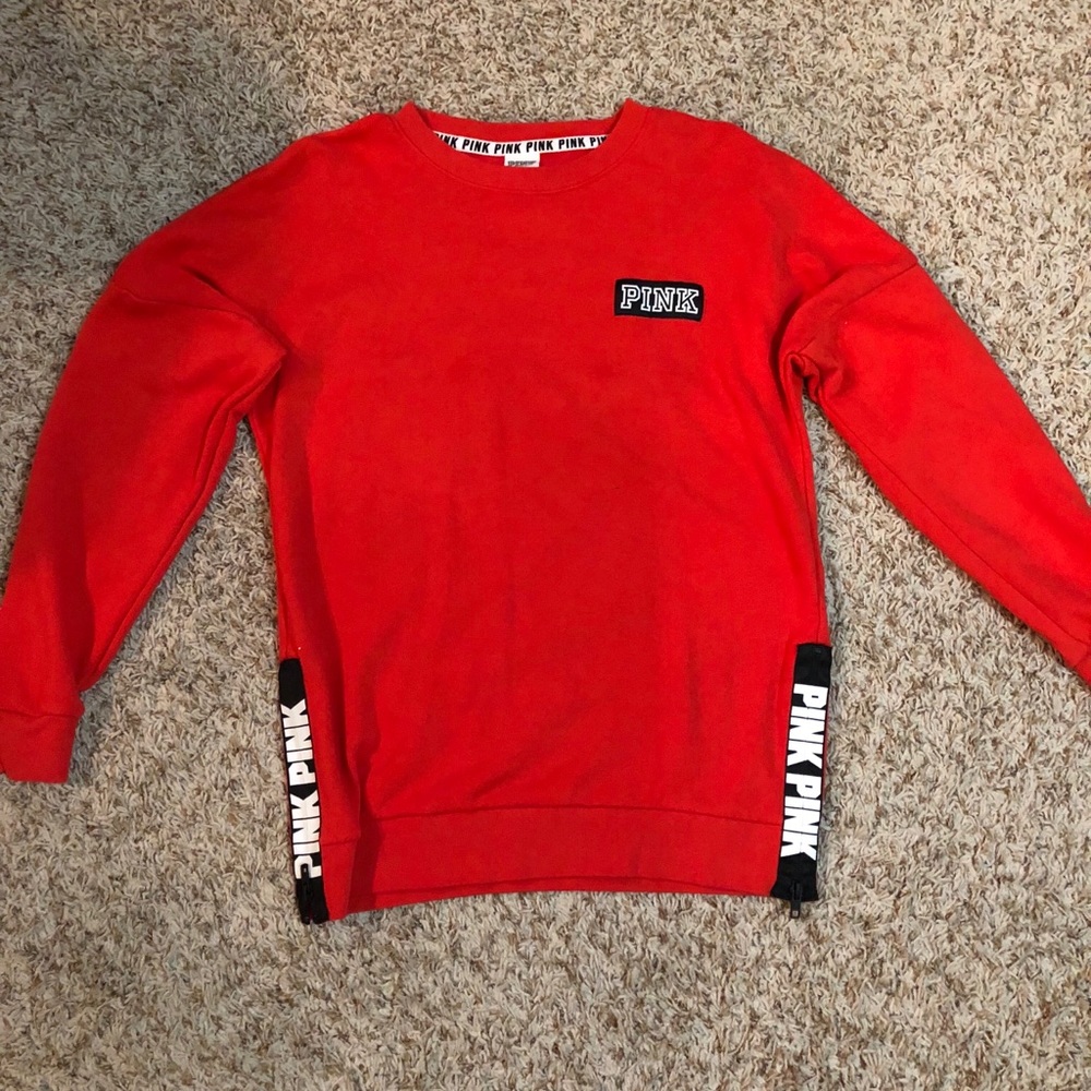 Set of 2 Sweatshirts Victoria’s Secret and AE